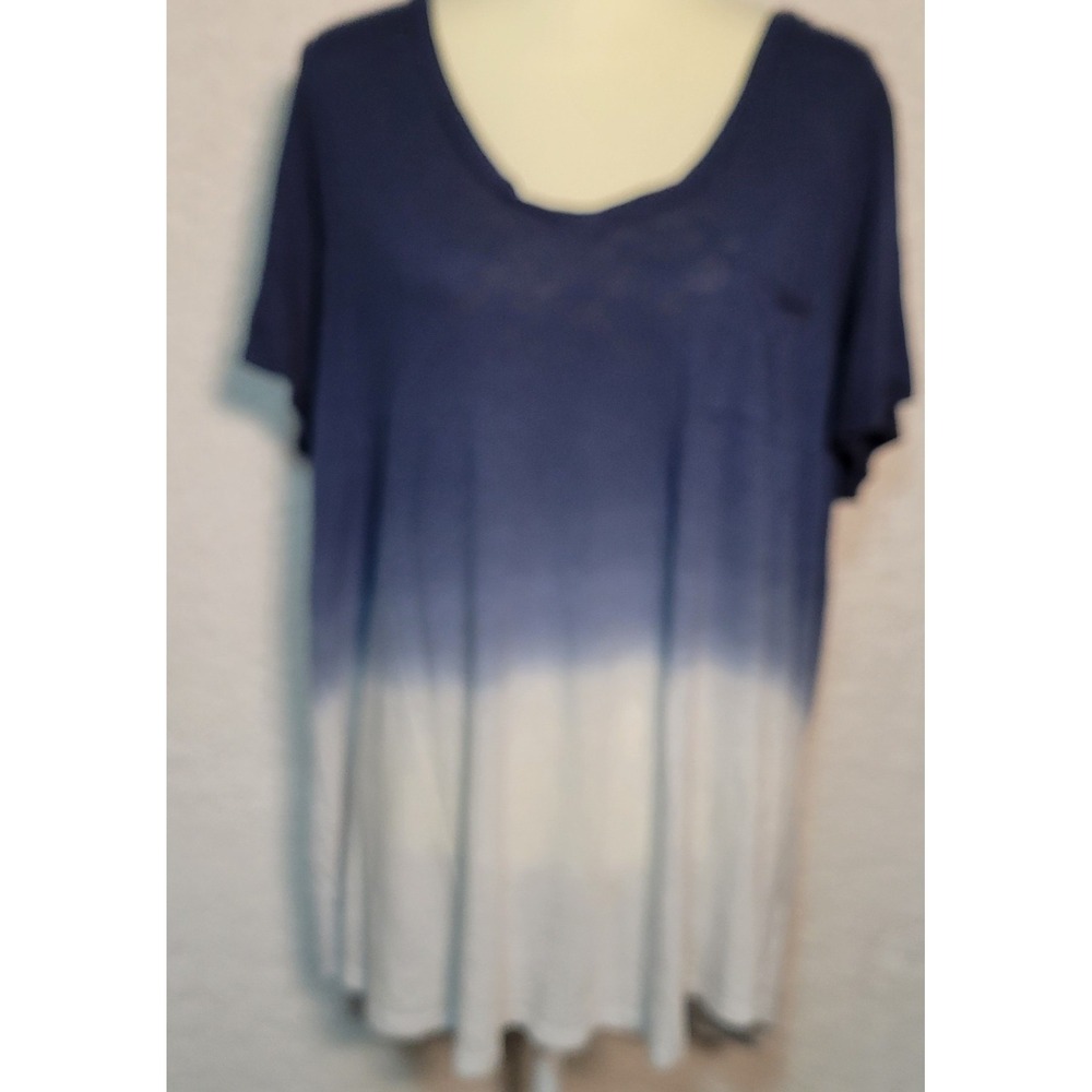 Torrid Classic Fit Womens Top Size 3 Two-Tone Blue Short Sleeve 1647